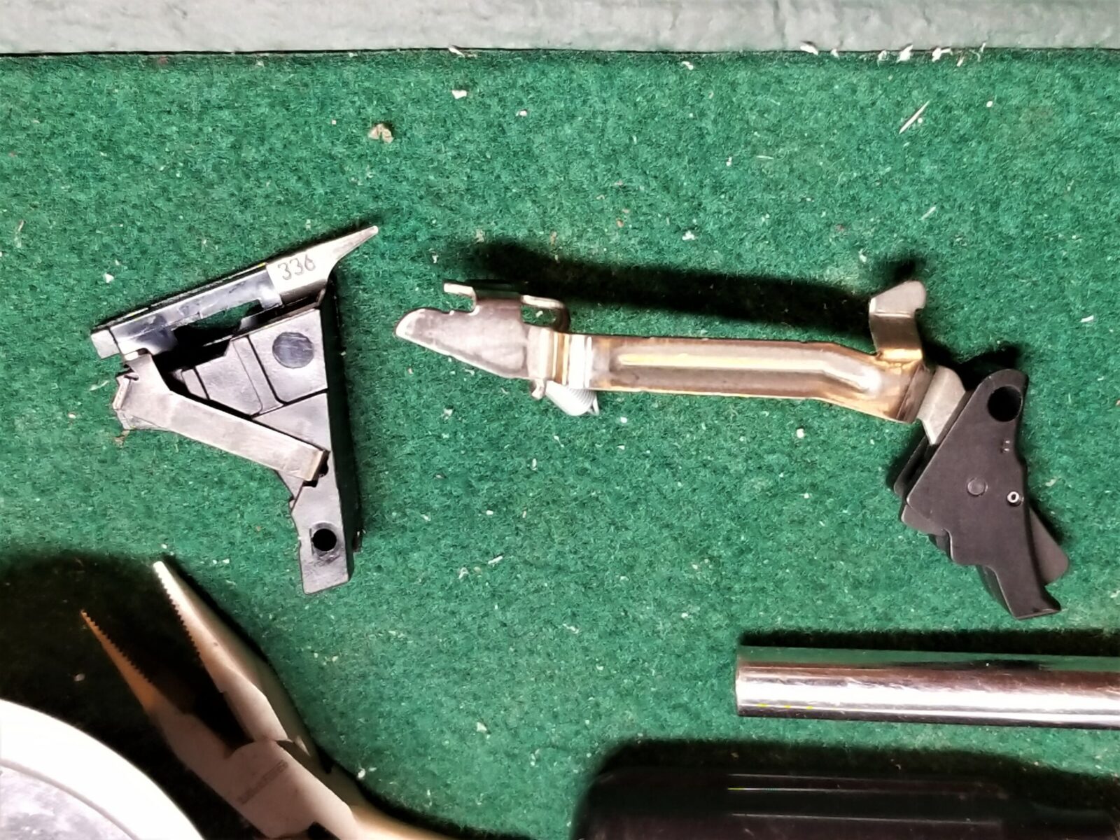 Glock OEM Trigger Housing with Ejector SP00322 for Gen 1-3 9mm Glock 26 19 17 34 