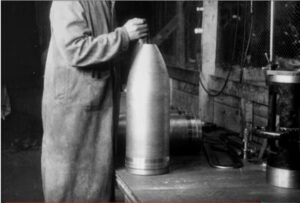 Video: Manufacturing an Eight Inch High Explosive Howitzer Shell Circa ...