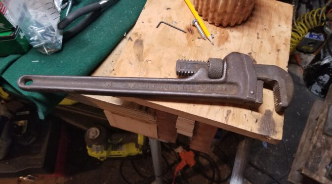 Cleaning Up My Grandfather’s 18″ Ridgid Pipe Wrench