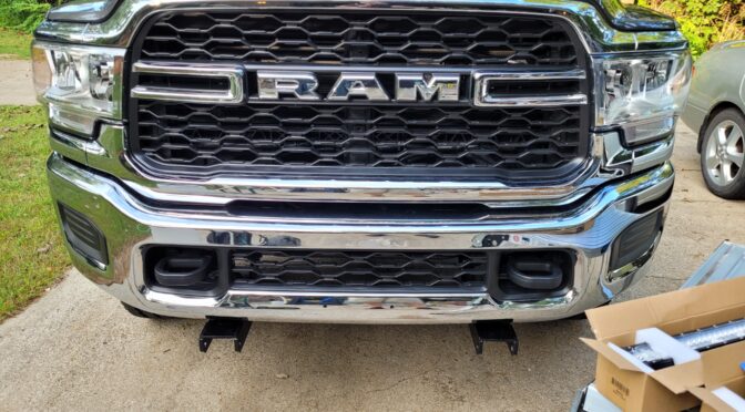 Adding a LED Light Bar and Amber LED Fog Light Behind The Grill Of a 2021 Ram 2500 Tradesman – Stealth Lighting On a Budget